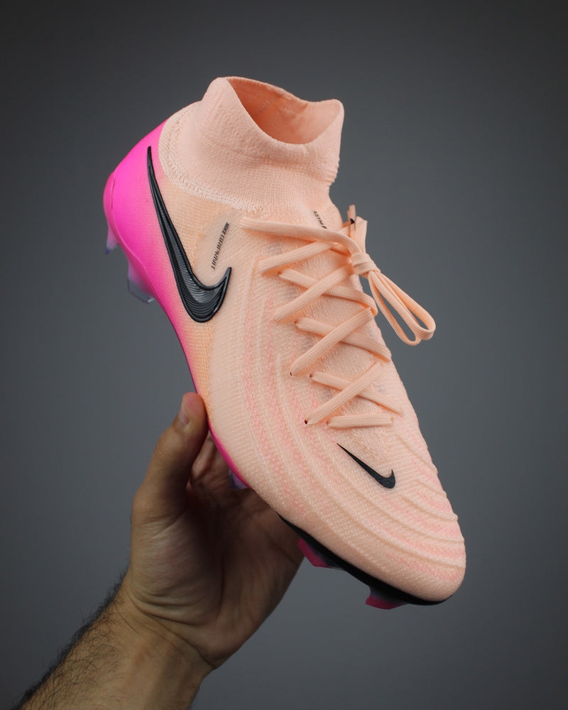 Phantom Luna 2 Elite FG football boots in the Crimson Tint/Pink Blast/Black Football Boots