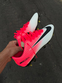 Mercurial Vapor XI football boots from the Motion Blur Pack