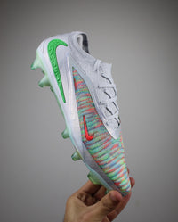Phantom 6 Elite Low FG x EAFC limited edition football boots