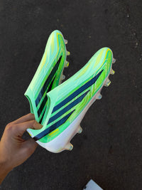 F50 Hyperfast Elite Laceless FG football boots