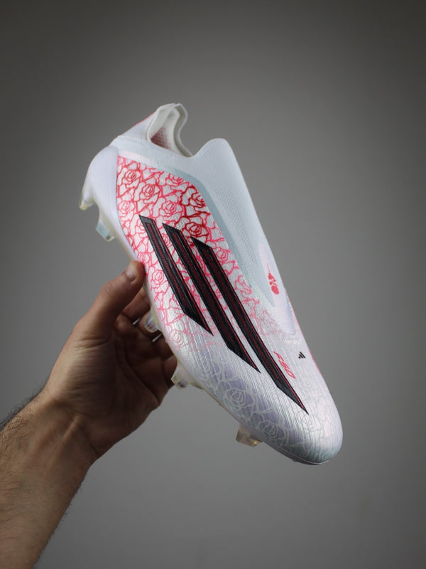 F50 Lamine Yamal laceless football boots