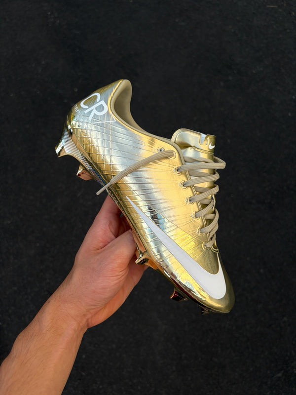 Ronaldo x Nike Mercurial Superfly 1 RGN 'Metallic Gold Star' football boots
