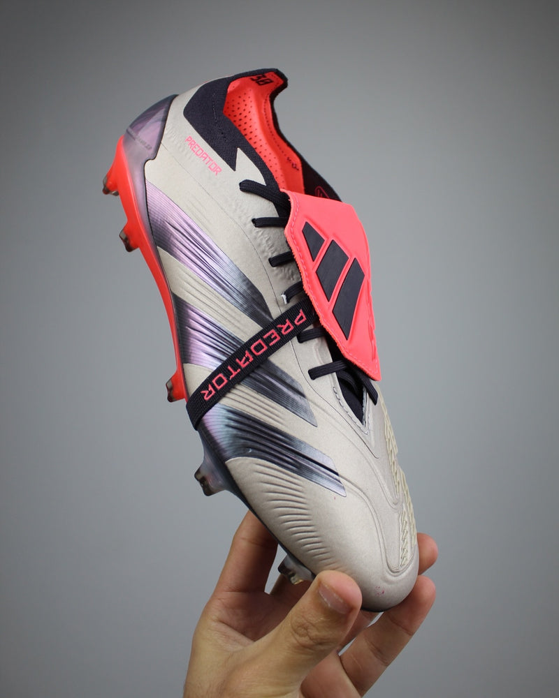 Predator Elite Fold-over Tongue football boots
